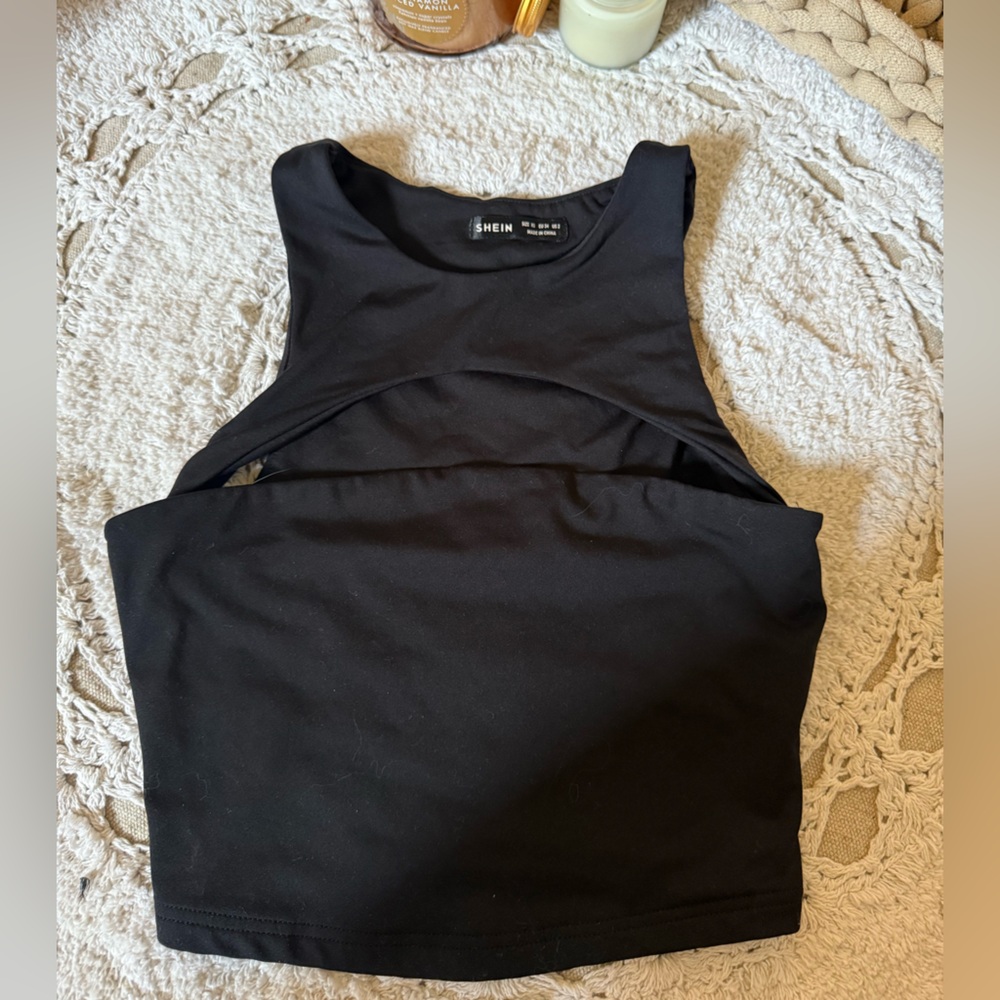 Black Sleeveless Top